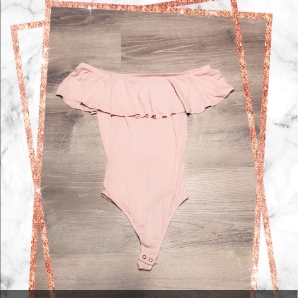 Off shoulder bodysuit